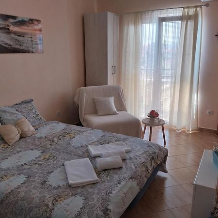 Apartments M&T Тиват Экстерьер фото
