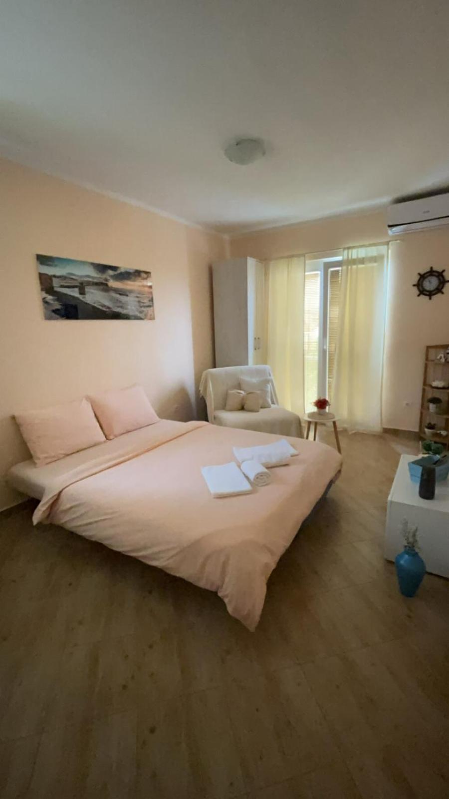 Apartments M&T Тиват Экстерьер фото